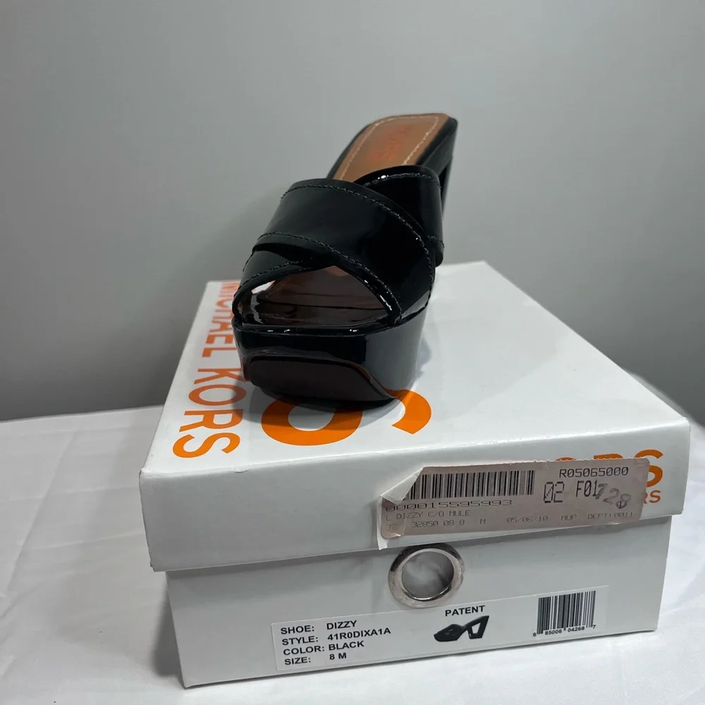 Dizzy Women's Black Patent Mules - Picture 2 of 3